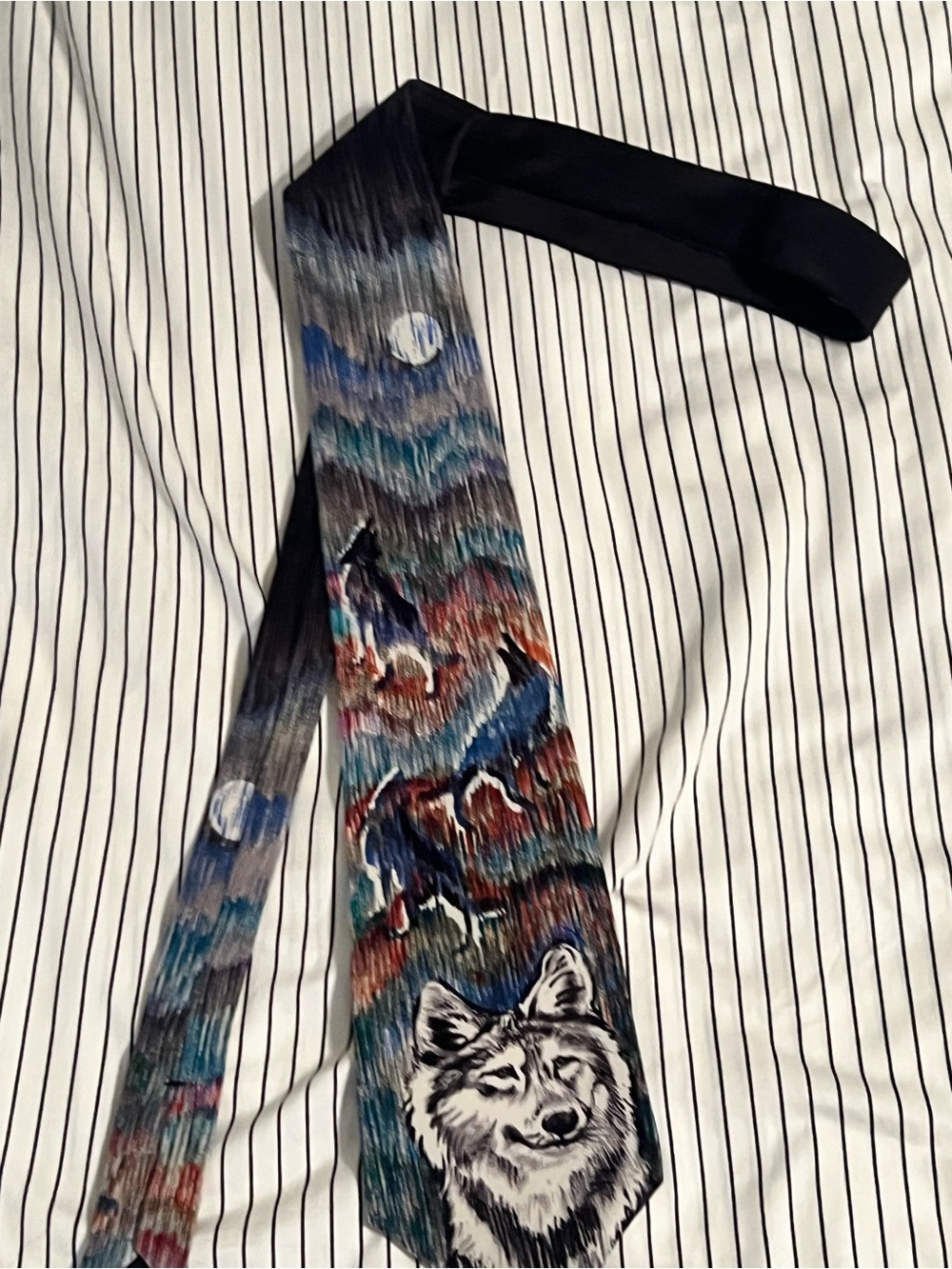 WWF Gray Wolves Silk Tie Design No. 131 Vintage Wildlife Art Necktie